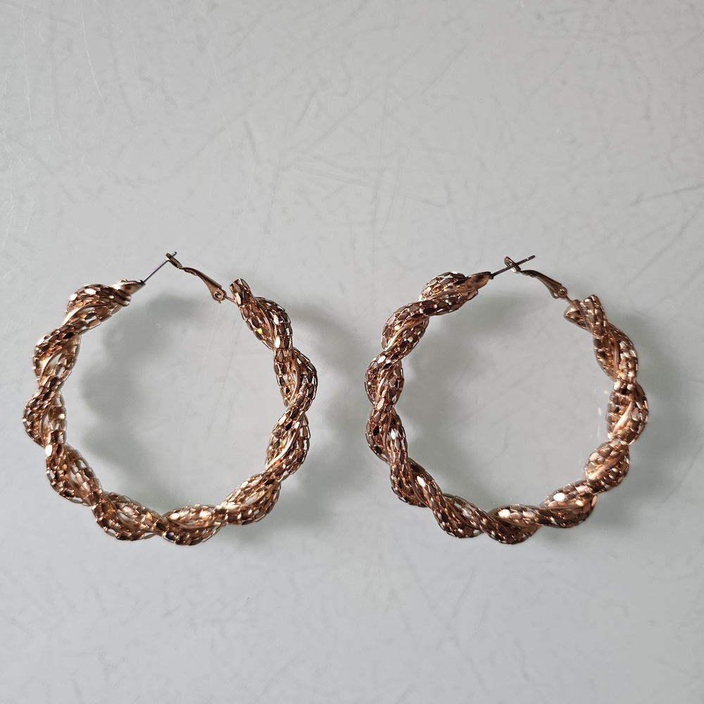 Elegant Twisted Hoop Earrings. Braided with gold beads